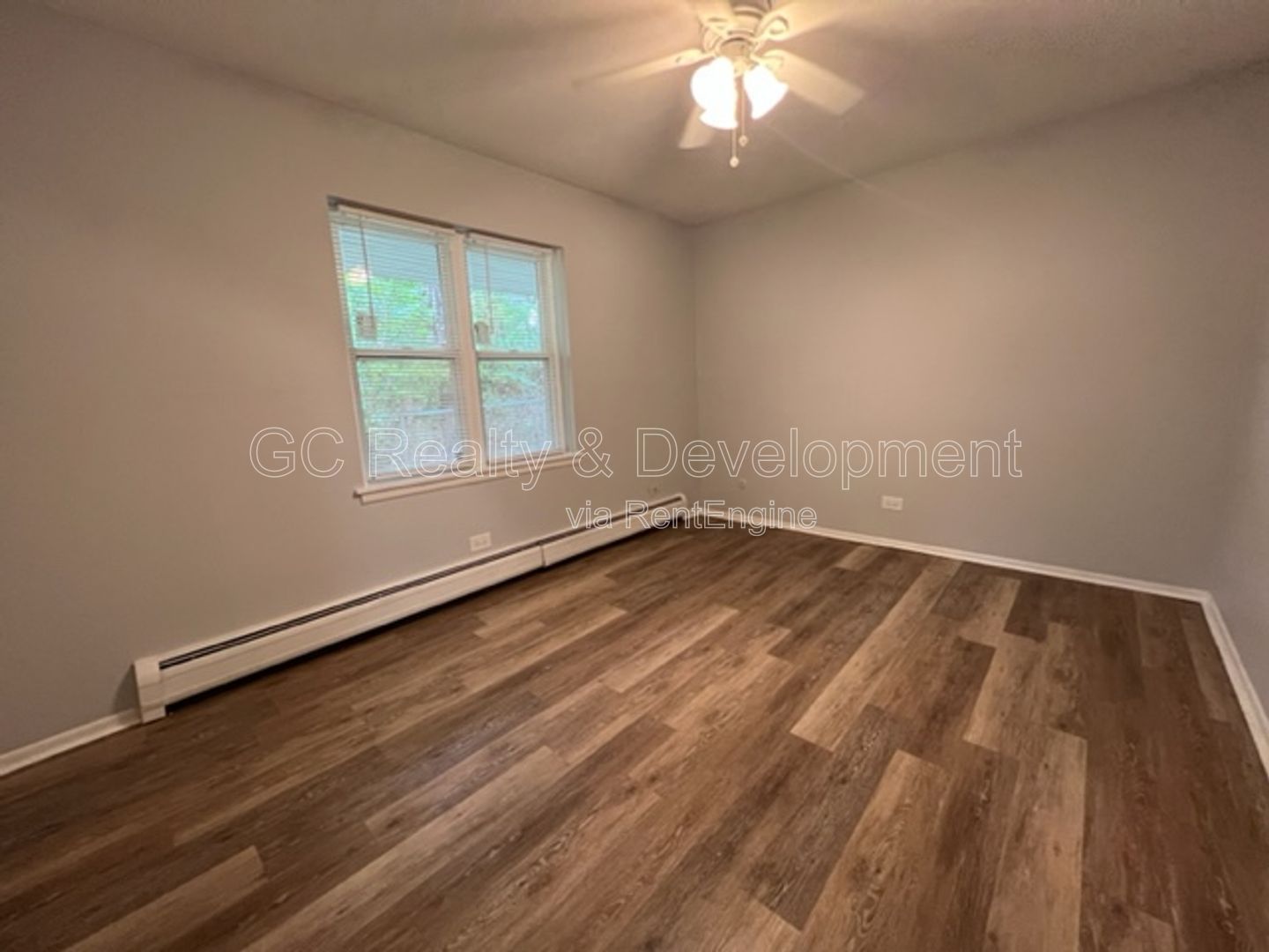 *** COMING SOON 5/15/26! / LARGE 2 BEDROOM / TENANT PAY ELECTRIC ONLY / LAUNDRY ON SITE / PET FRIENDLY*** property image