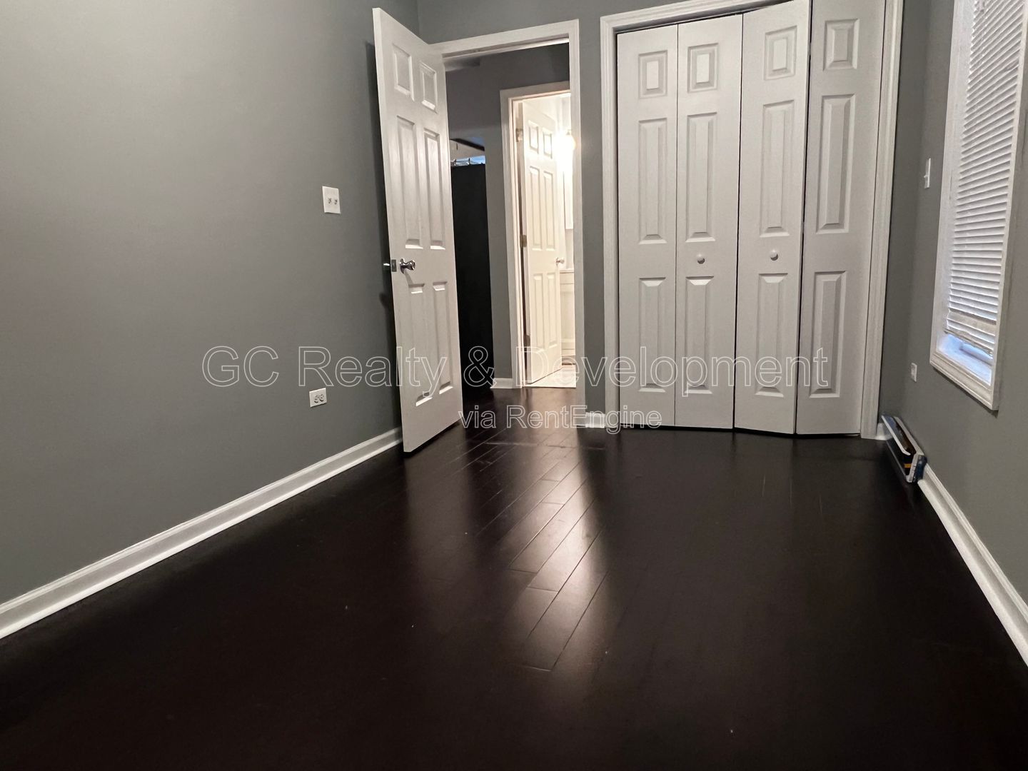 ***AVAIL 6/15/26 / CENTRAL AIR / 3 BDRM / 1 BTH / SS APPL INCLUDED / W&D IN UNIT / STREET PARKING  *** property image