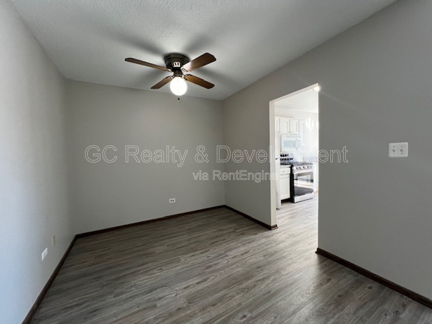 *** COMING SOON 5/15/26! / 2 BDRM - 2 BTH / SCHOOL DISTRICT 68 / 2ND FLOOR UNIT / PET FRIENDLY / ATTACHED GARAGE  *** property image