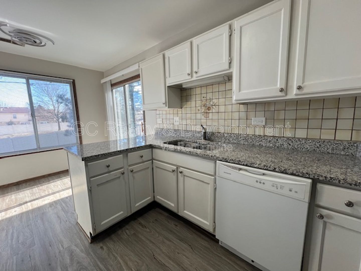 *** COMING SOON 5/15/26! / 2 BDRM - 2 BTH / SCHOOL DISTRICT 68 / 2ND FLOOR UNIT / PET FRIENDLY / ATTACHED GARAGE  *** property image