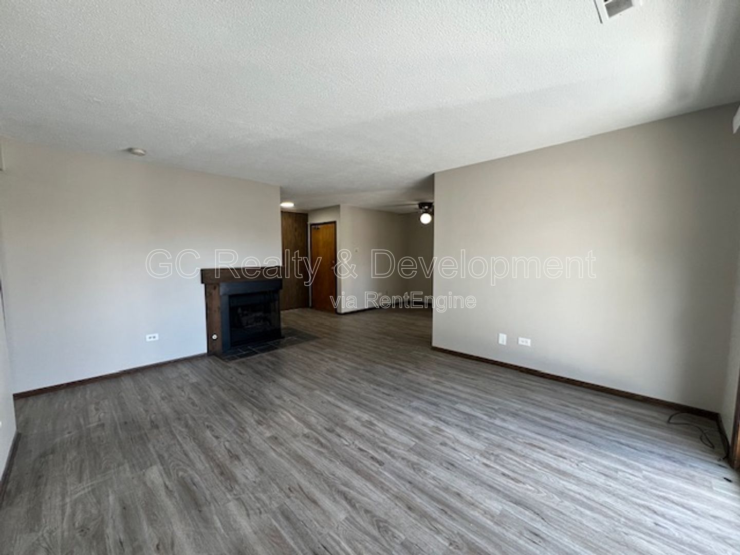 *** COMING SOON 5/15/26! / 2 BDRM - 2 BTH / SCHOOL DISTRICT 68 / 2ND FLOOR UNIT / PET FRIENDLY / ATTACHED GARAGE  *** property image