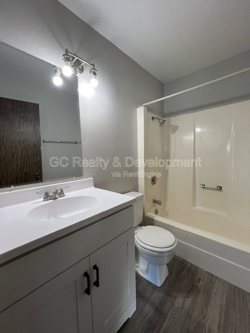 *** COMING SOON 5/15/26! / 2 BDRM - 2 BTH / SCHOOL DISTRICT 68 / 2ND FLOOR UNIT / PET FRIENDLY / ATTACHED GARAGE  *** property image
