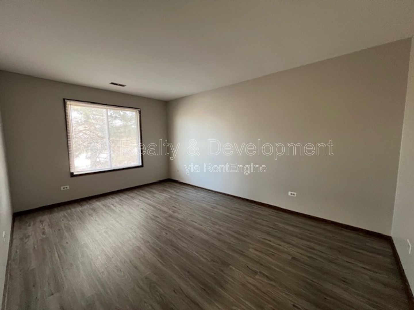 *** COMING SOON 5/15/26! / 2 BDRM - 2 BTH / SCHOOL DISTRICT 68 / 2ND FLOOR UNIT / PET FRIENDLY / ATTACHED GARAGE  *** property image