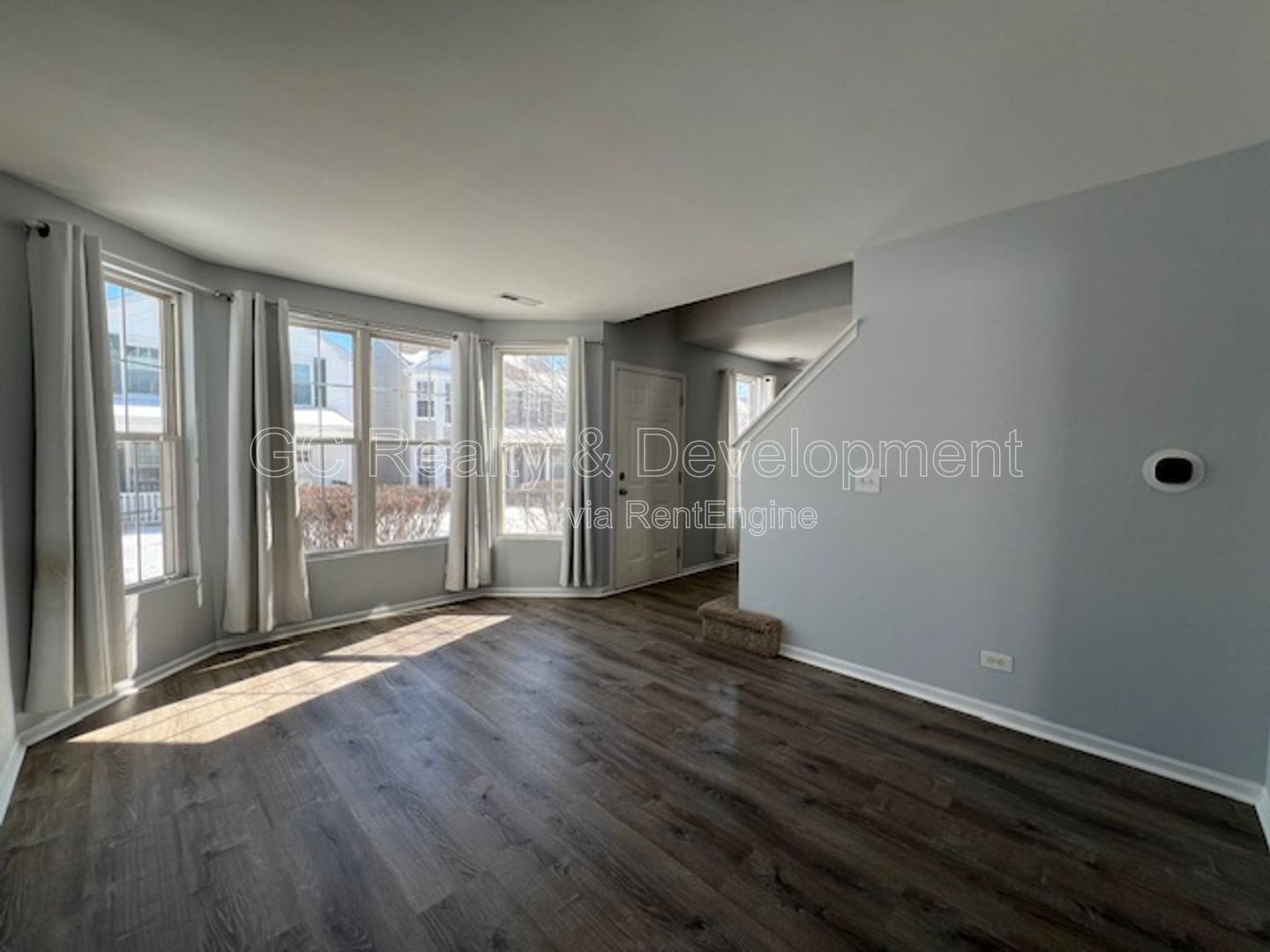 *** COMING SOON 5/15/26! / 3 BDRM - 2.5 BTH / RECENTLY UPDATED / PET FRIENDLY / W&D IN UNIT / SS APPL / FRONT PORCH *** property image