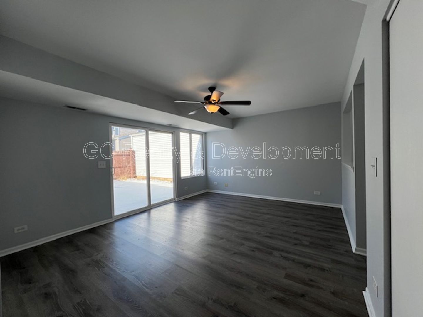 *** COMING SOON 5/15/26! / 3 BDRM - 2.5 BTH / RECENTLY UPDATED / PET FRIENDLY / W&D IN UNIT / SS APPL / FRONT PORCH *** property image