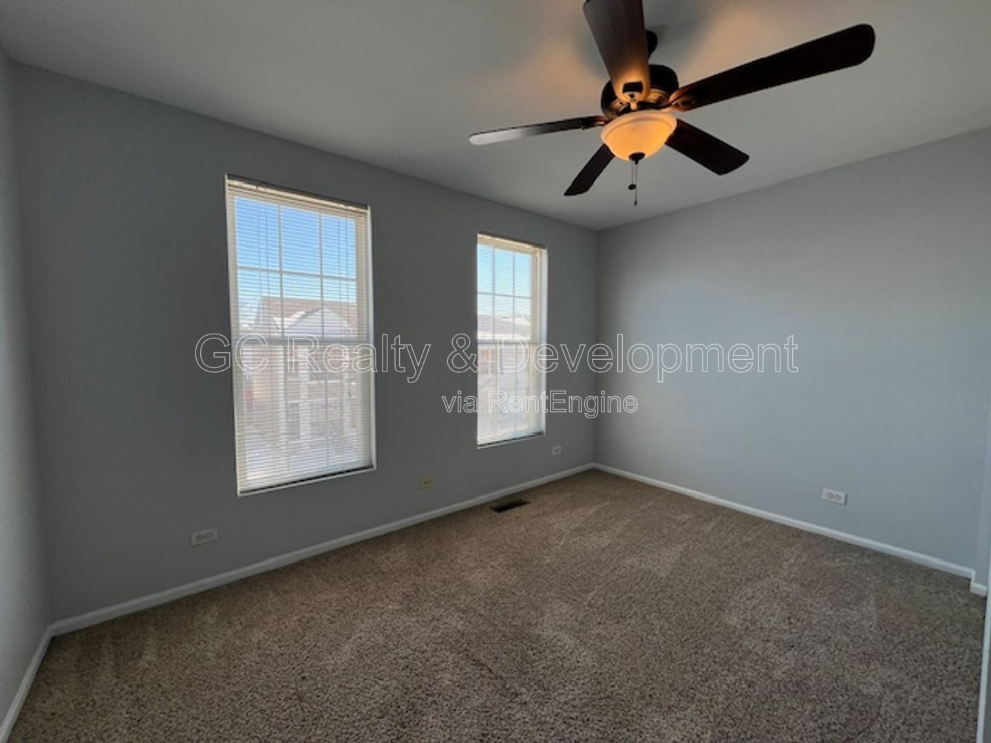 *** COMING SOON 5/15/26! / 3 BDRM - 2.5 BTH / RECENTLY UPDATED / PET FRIENDLY / W&D IN UNIT / SS APPL / FRONT PORCH *** property image