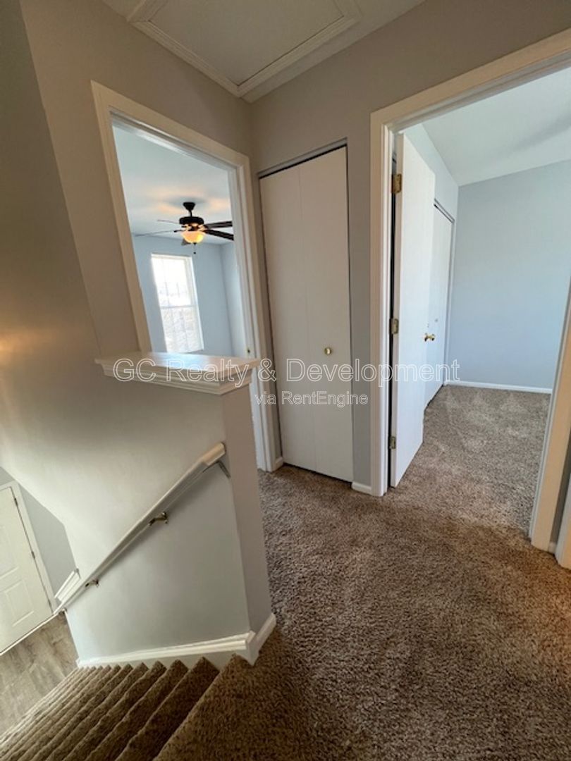 *** COMING SOON 5/15/26! / 3 BDRM - 2.5 BTH / RECENTLY UPDATED / PET FRIENDLY / W&D IN UNIT / SS APPL / FRONT PORCH *** property image