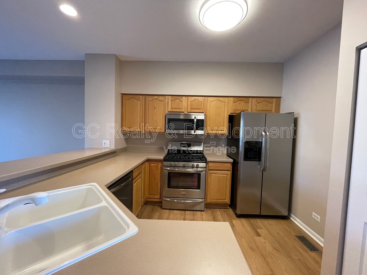 *** COMING SOON 5/15/26!/ NAPERVILLE LOCATION / END-UNIT TOWNHOME / 2 BDRM / 2.5 BTH / ATTACHED GARAGE *** property image