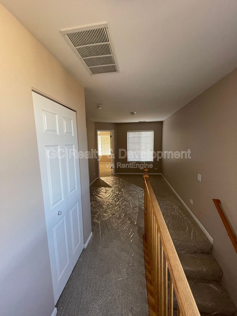 *** COMING SOON 5/15/26!/ NAPERVILLE LOCATION / END-UNIT TOWNHOME / 2 BDRM / 2.5 BTH / ATTACHED GARAGE *** property image