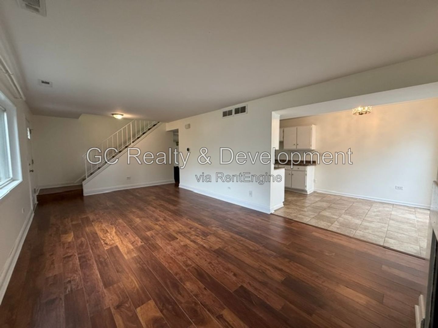 *** 2 BDRM - 1.5 BTH / PET FRIENDLY / GARAGE PARKING / IN UNIT LAUNDRY / SS APPL *** property image