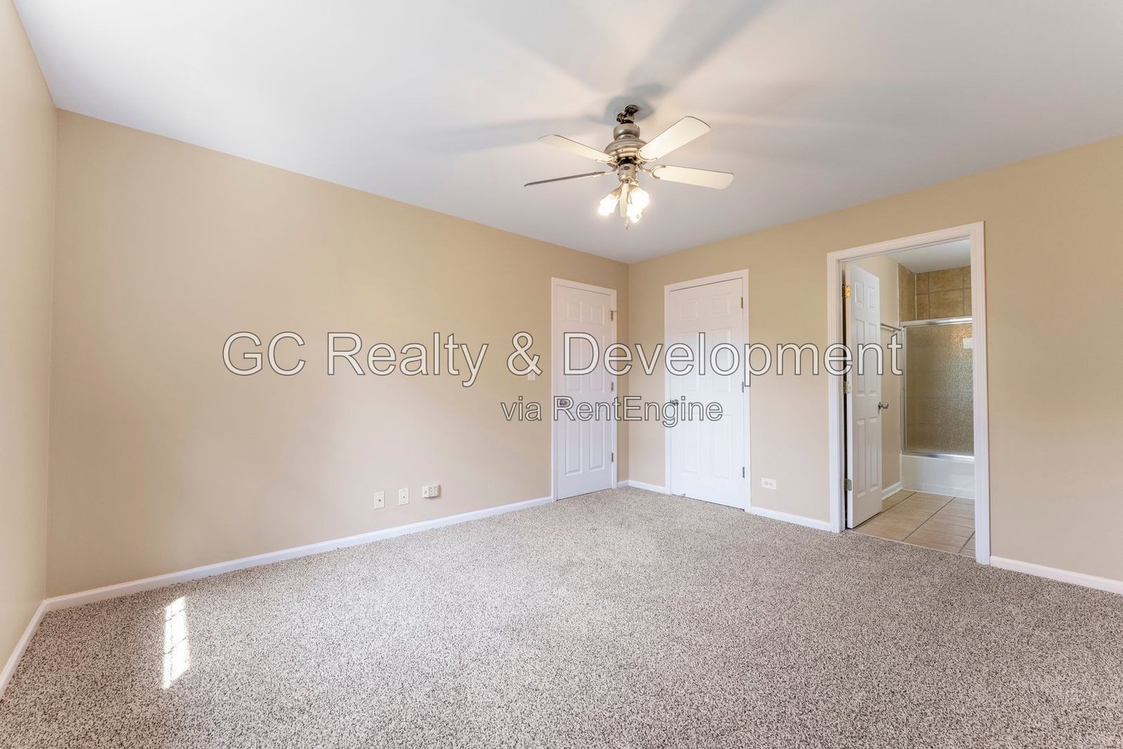 *** 2BR - 2BA / CENTRAL AC / IN-UNIT LAUNDRY / ATTACHED GARAGE / STORAGE / SHOPPING NEARBY *** property image