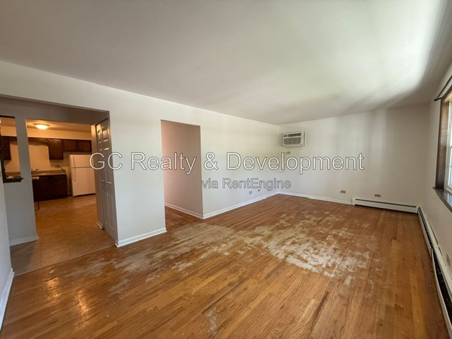 *** 2 BDRM / ONLY PAY ELECTRIC / COMMON AREA LAUNDRY / 2 PARKING INCL *** property image