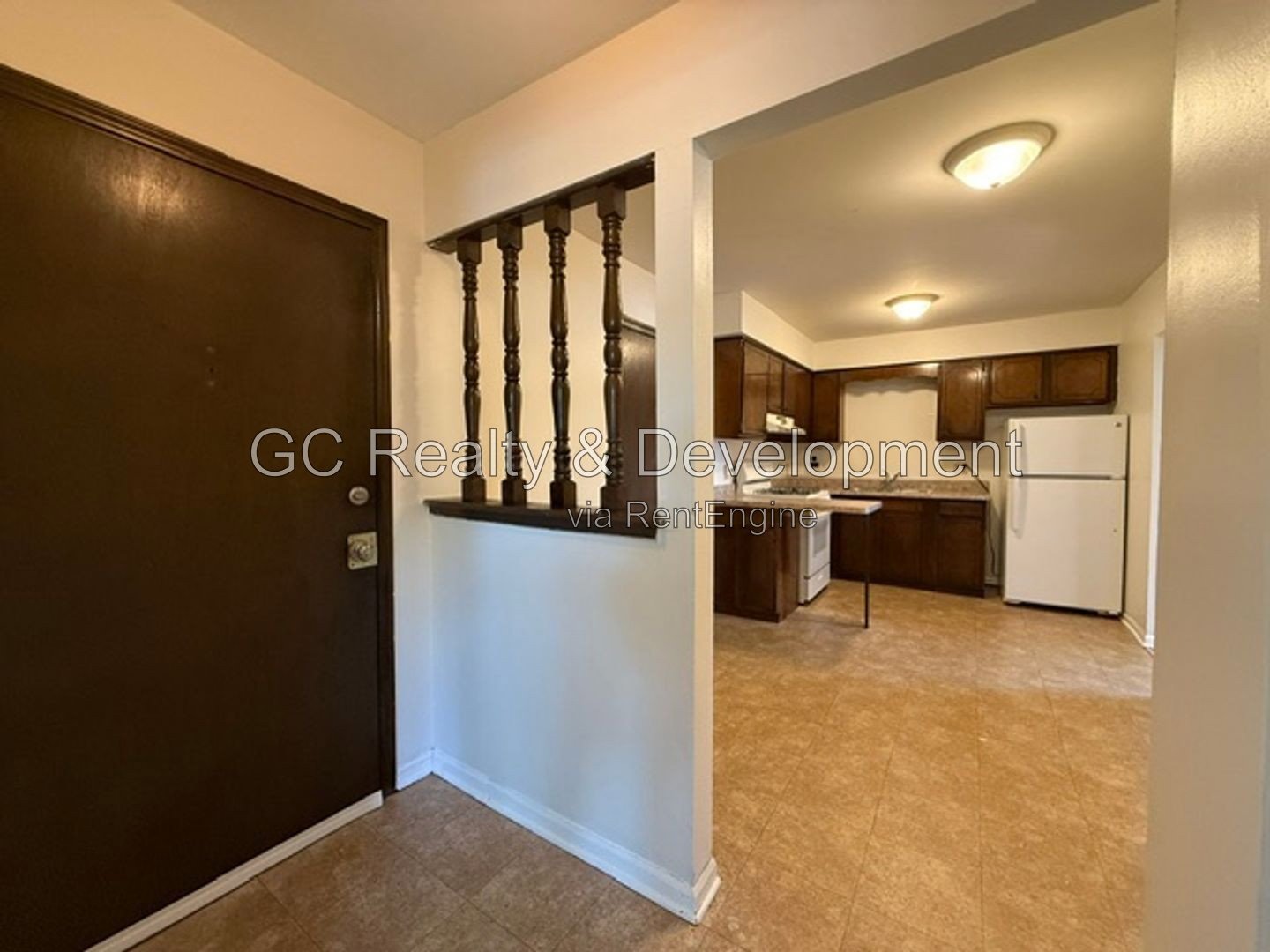 *** 2 BDRM / ONLY PAY ELECTRIC / COMMON AREA LAUNDRY / 2 PARKING INCL *** property image