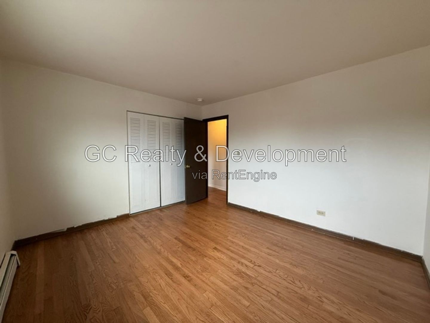 *** 2 BDRM / ONLY PAY ELECTRIC / COMMON AREA LAUNDRY / 2 PARKING INCL *** property image
