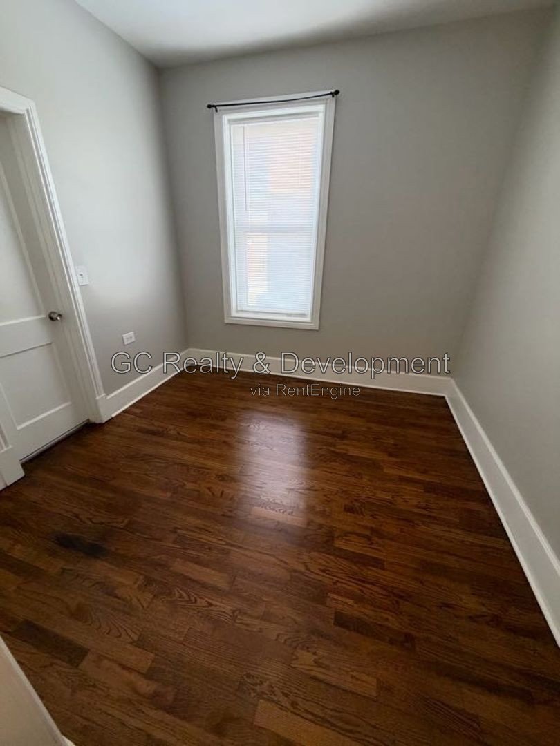 *** 3BR-2BA / CENTRAL AIR / ON-SITE LAUNDRY / PARKING AVAIL / PET FRIENDLY / SUNROOM *** property image